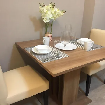Breezy Condo Sukhumvit13